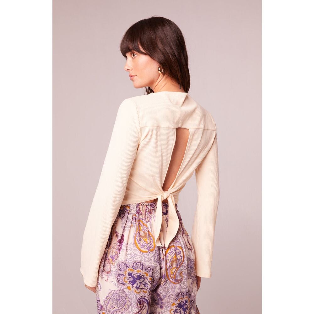 Band Of The Free Mock Neck Keyhole Tie Back Crop Top M Flare Sleeve Ribbed Cream